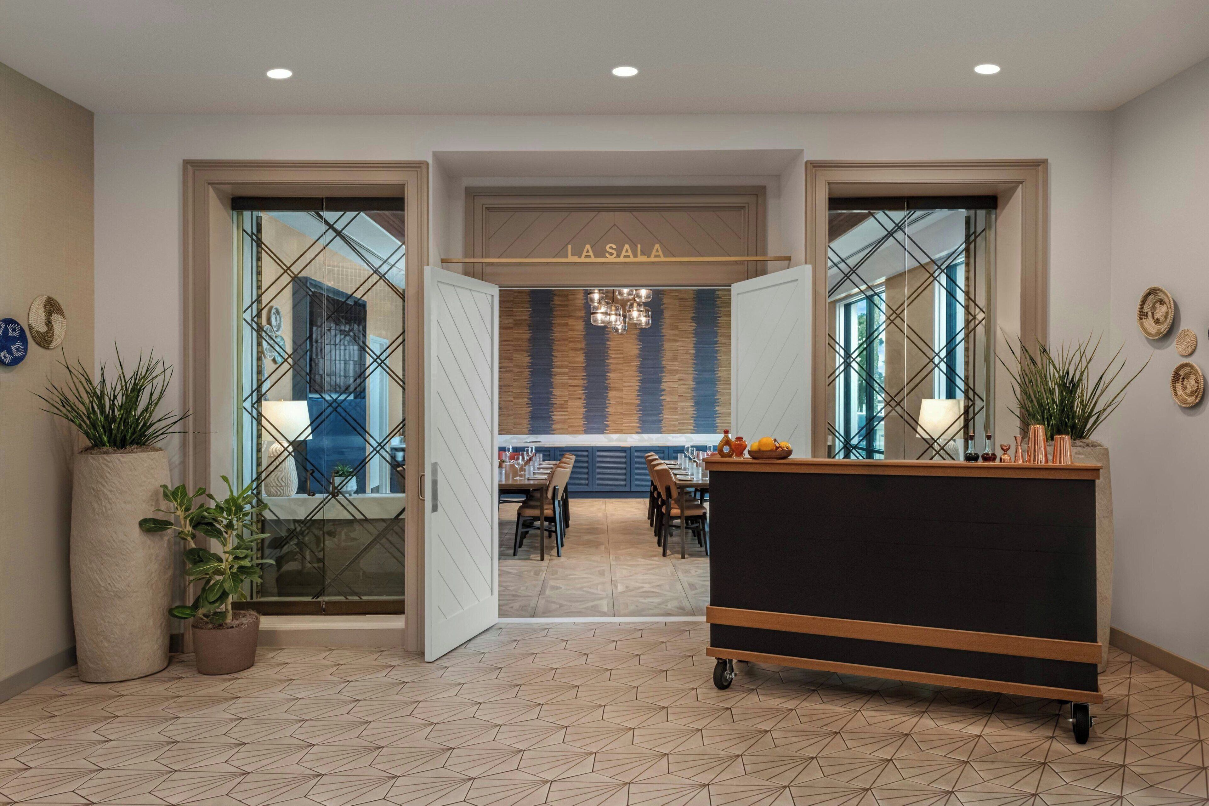 5 restaurants, breakfast, lunch, dinner served; mexican cuisine