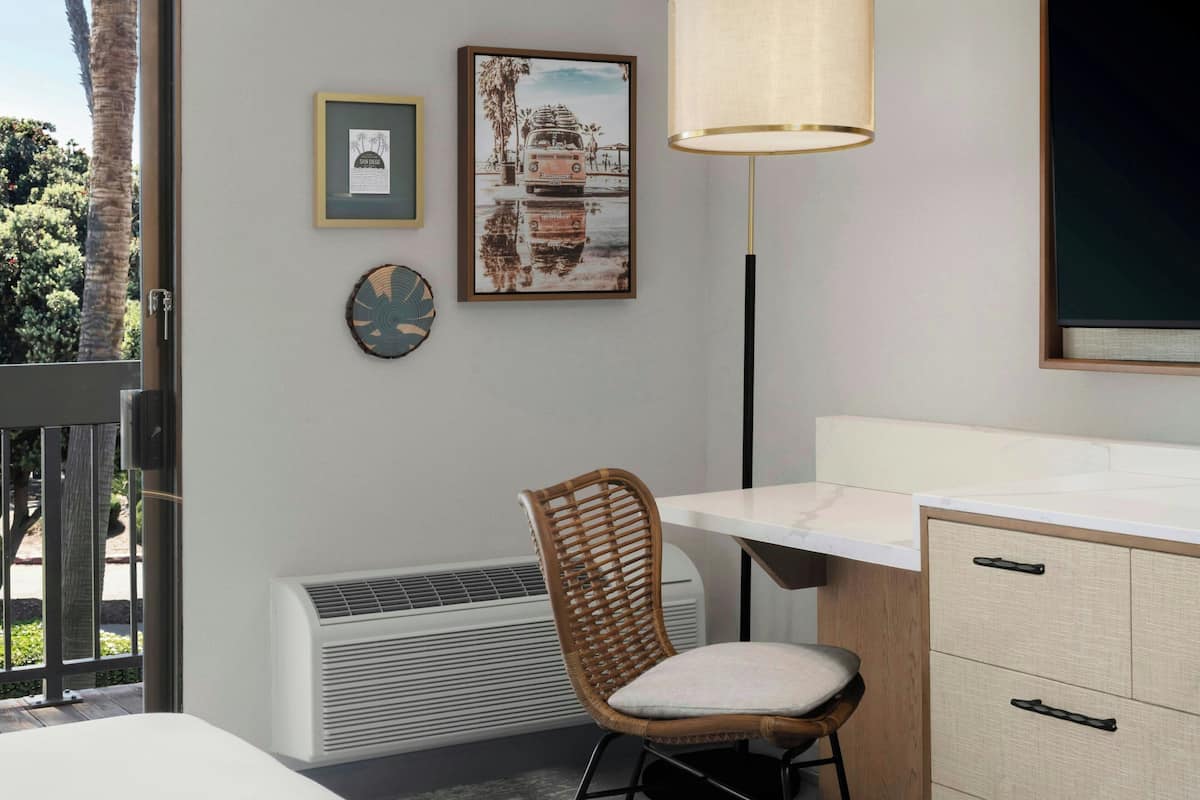 1 bedroom, premium bedding, down duvets, in-room safe