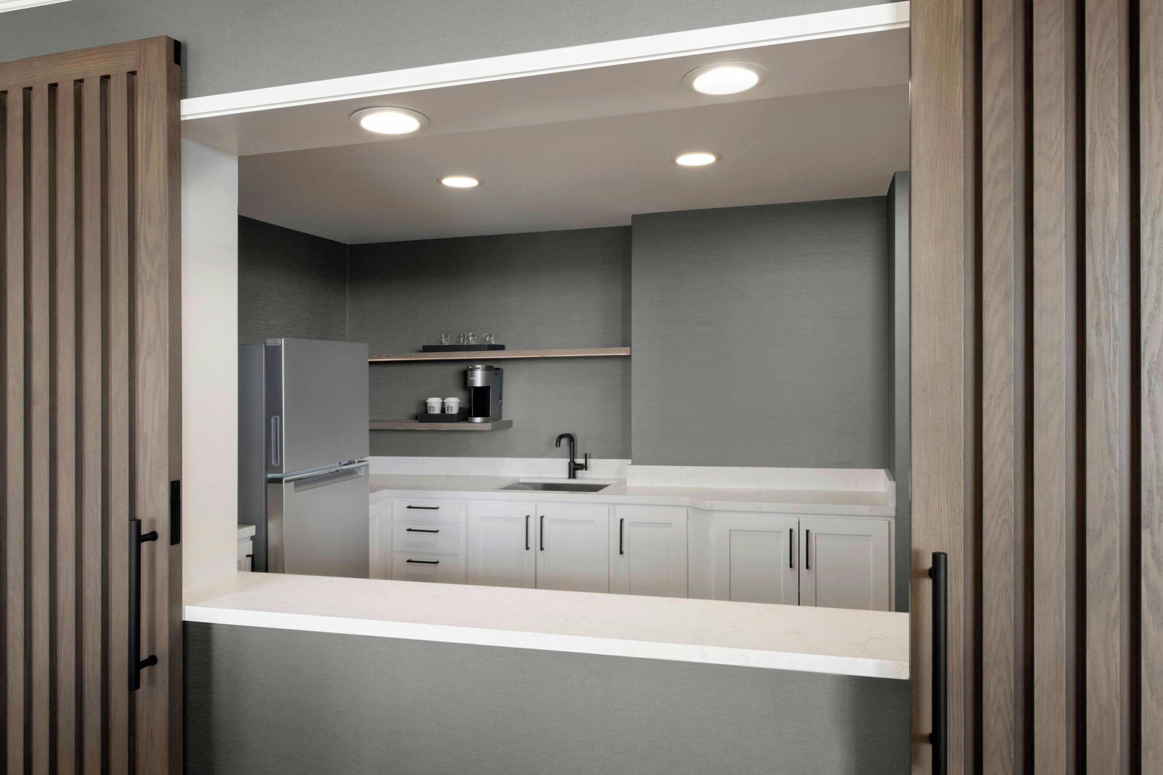 1 bedroom, premium bedding, down duvets, in-room safe