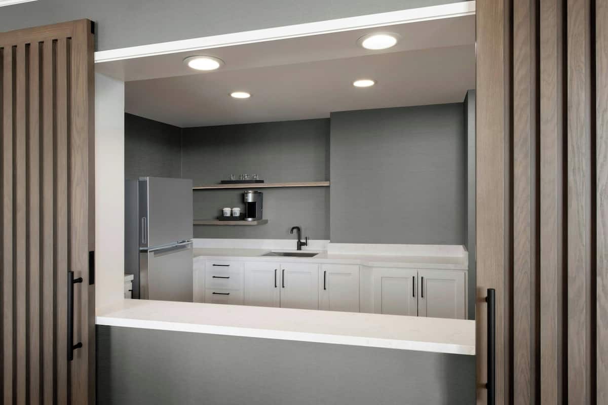 1 bedroom, premium bedding, down duvets, in-room safe