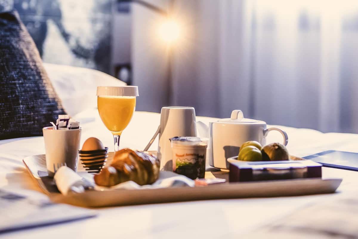 In-room safe, individually decorated, individually furnished, desk