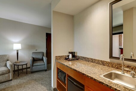 Drury Inn Suites Phoenix Airport - Image 35