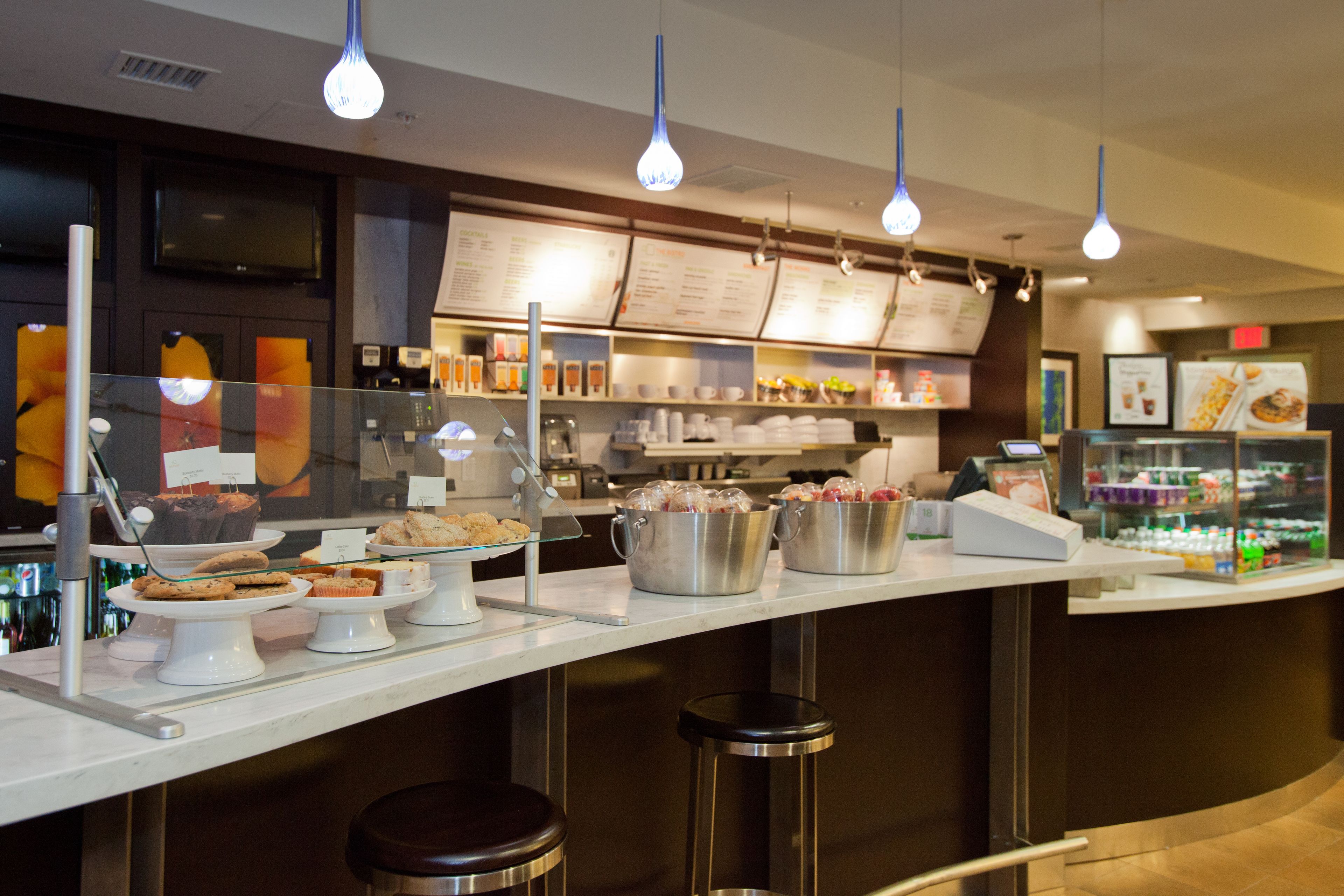 daily cooked-to-order breakfast (usd 15.00 per person)