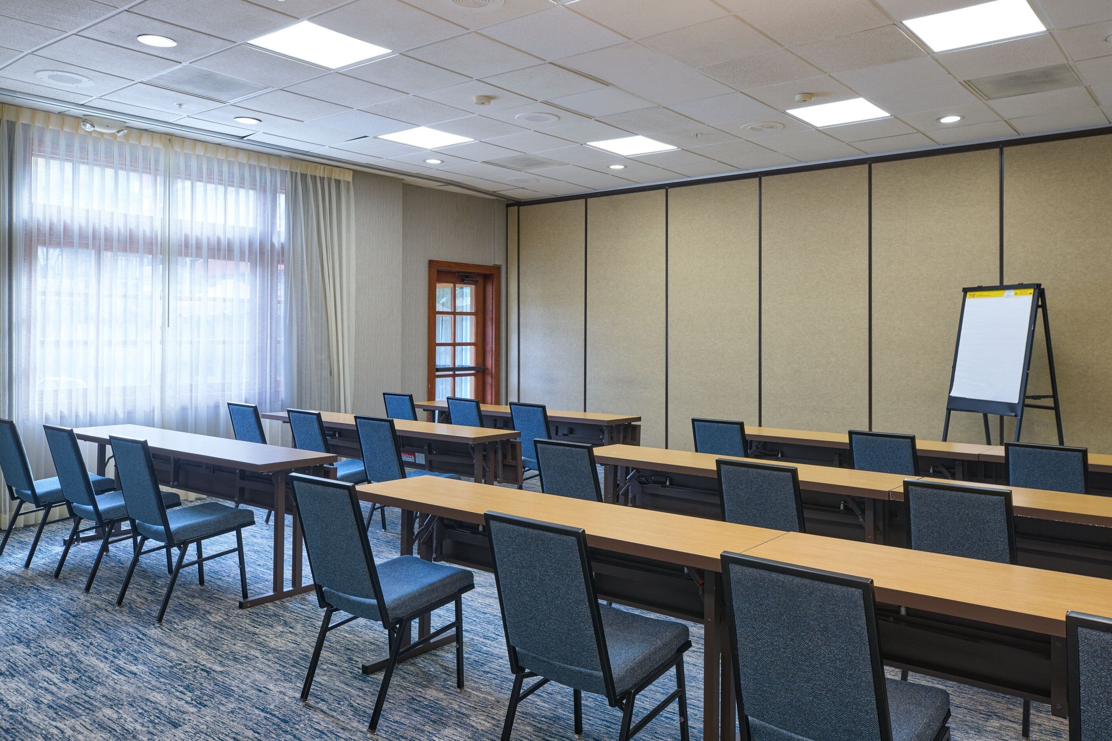 Photo - Courtyard San Diego Old Town