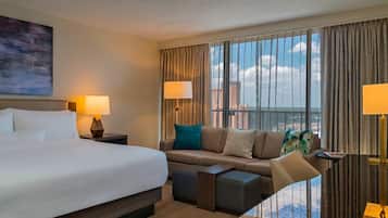 1 bedroom, Egyptian cotton sheets, premium bedding, down duvets