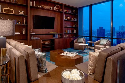 The Westin Galleria Houston