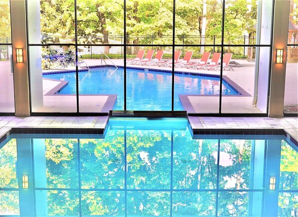 Piscine couverte, piscine extérieure (ouverte en saison)