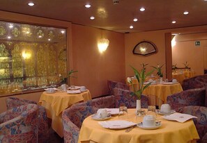 Petit déjeuner continental compris tous les jours