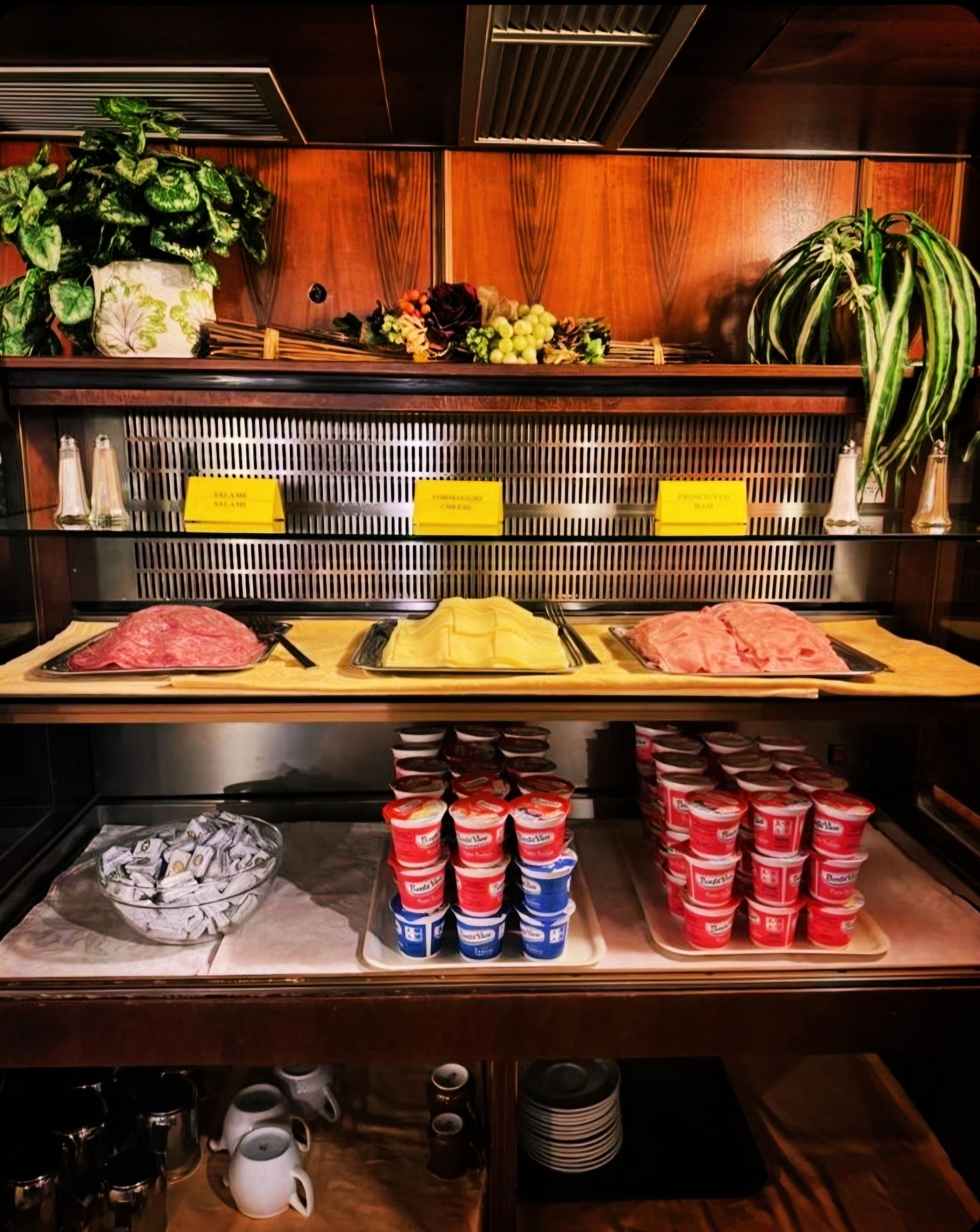 فطور أوروبي مجانًا يوميًا