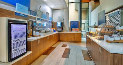 Holiday Inn Express Nashville Airport by IHG