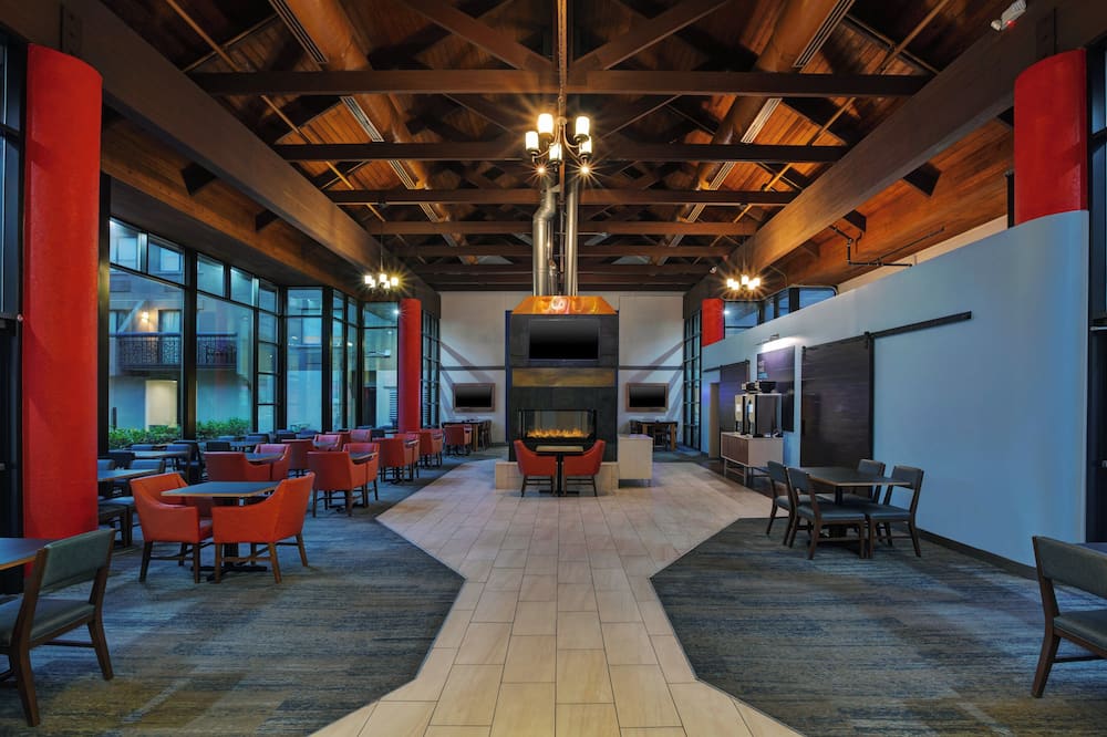 Holiday Inn Express Nashville Airport by IHG
