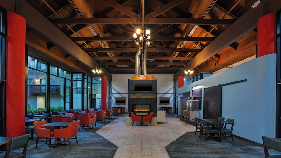 Holiday Inn Express Nashville Airport by IHG