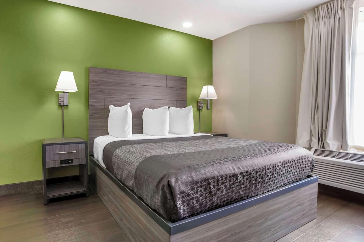 Comfort Room, 2 Queen Beds, Non Smoking