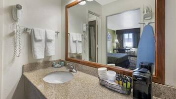 Pillowtop-Betten, Schreibtisch, Bügeleisen/Bügelbrett, kostenloses WLAN