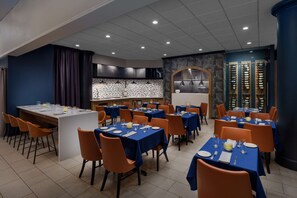 Restaurant - DoubleTree by Hilton Charlotte City Center (Charlotte)