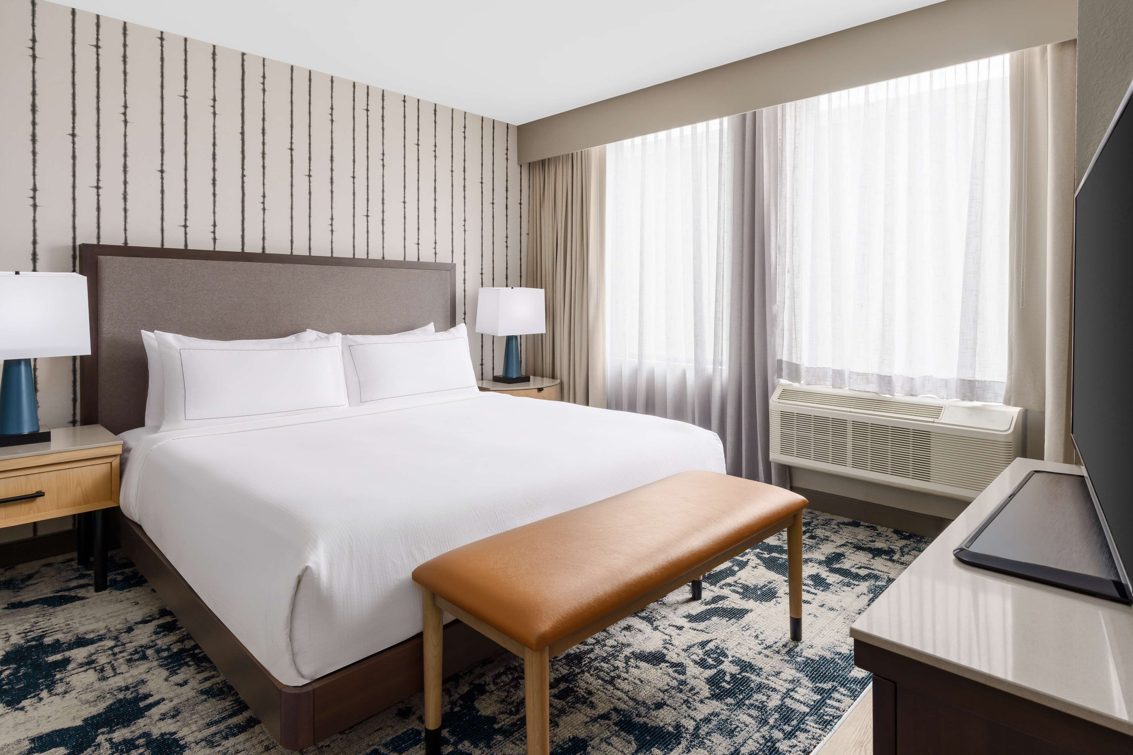 studio suite, 1 king bed | in-room safe, desk, laptop workspace, blackout curtains