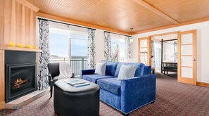 Suite – executive (Over Water) | Sengetøy av topp kvalitet, minibar, safe på rommet og skrivebord