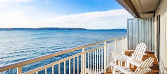 The Edgewater Hotel