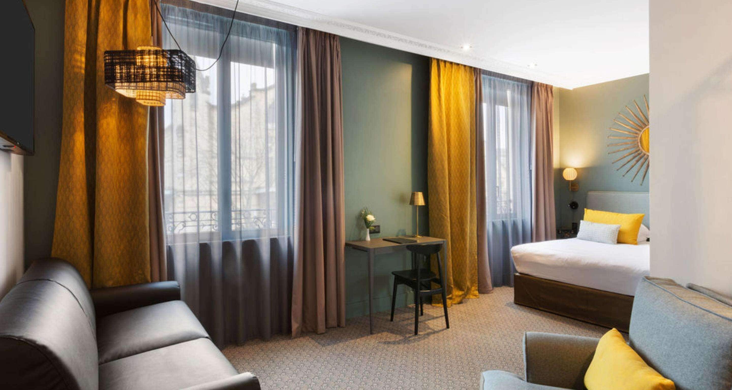 in-room safe, desk, laptop workspace, blackout curtains