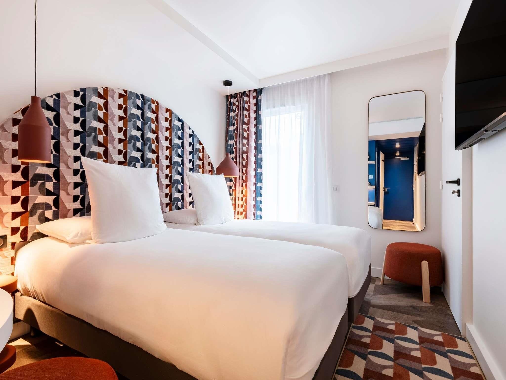 Room, 2 Twin Beds (Privilege) | Premium bedding, pillow-top beds, in-room safe, soundproofing