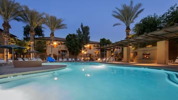 4 piscinas al aire libre, sombrillas, tumbonas