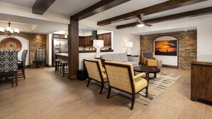 Habitación Signature, 3 habitaciones, no fumadores | 1 dormitorio, caja fuerte, cortinas opacas