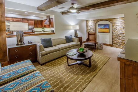 Holiday Inn Club Vacations Scottsdale Resort, an IHG Hotel - Image 9
