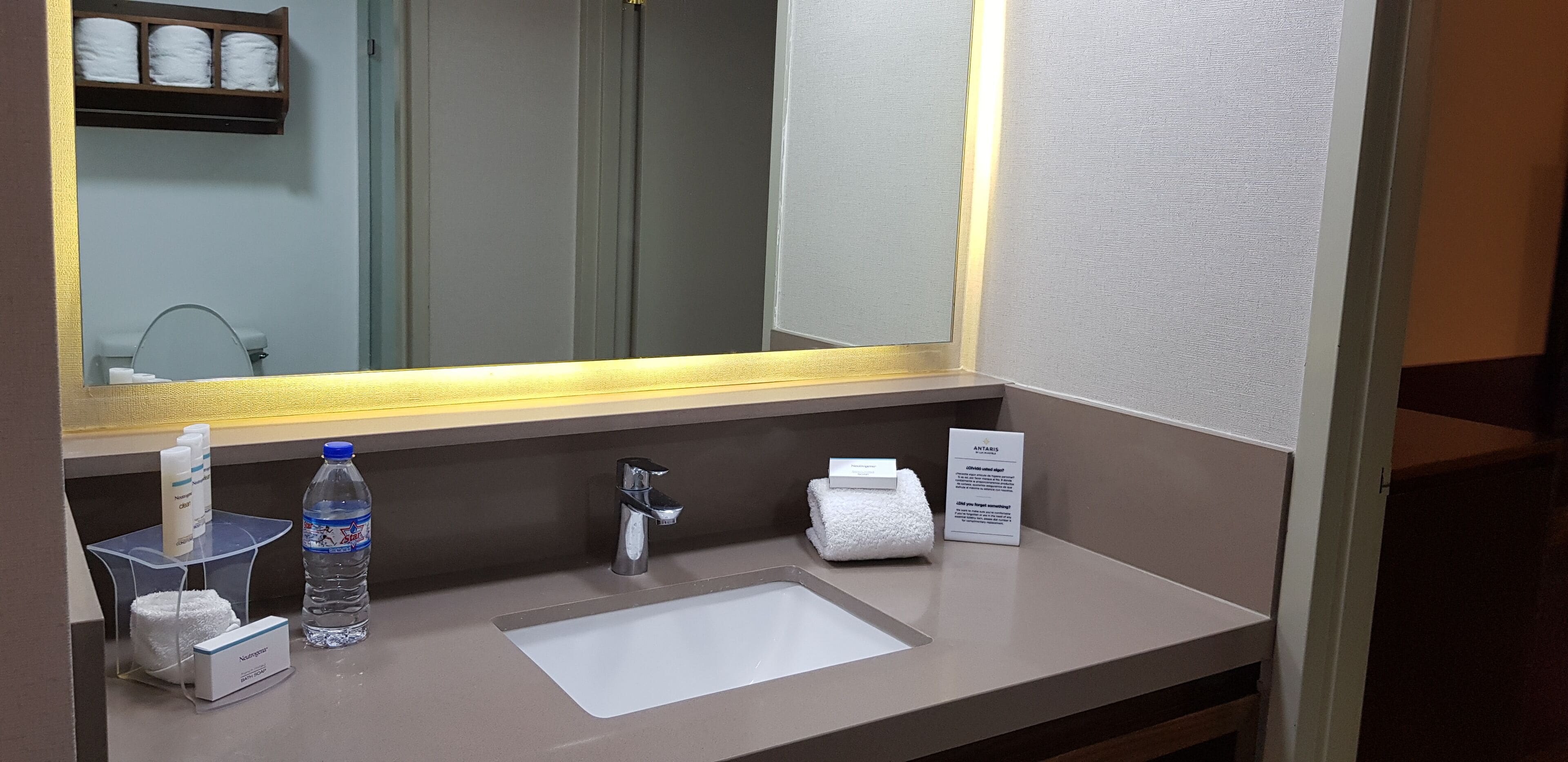 shower, free toiletries, towels