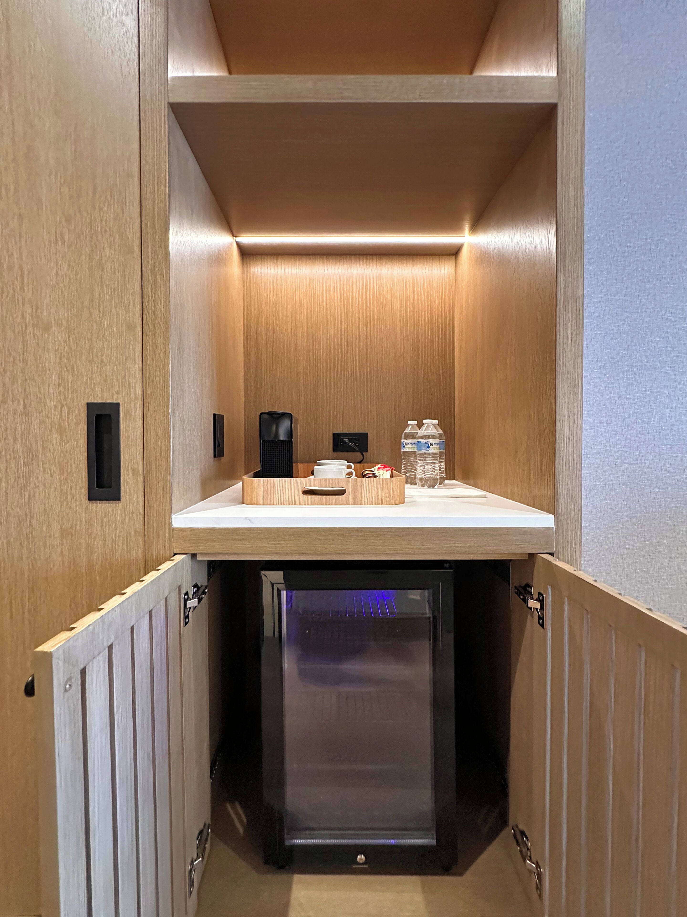 Premium Suite, City View | Premium bedding, in-room safe, desk, laptop workspace