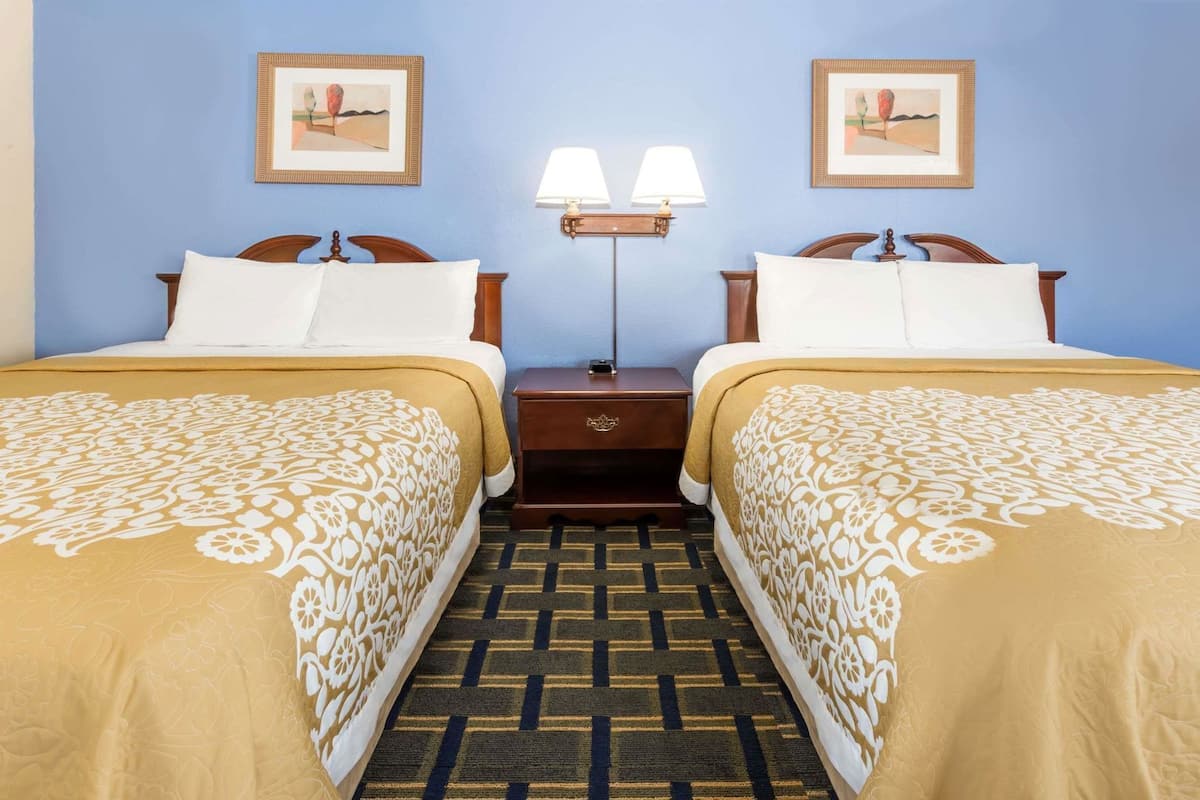 Bureau, fer et planche Ă repasser, accĂšs au Wi-Fi (inclus)