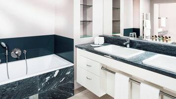 Grand Suite, 1 Bedroom | Bathroom | Free toiletries, hair dryer, bathrobes, slippers