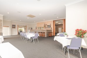 Dining - Seasonal South Motel & Function Centre (Ulverstone)