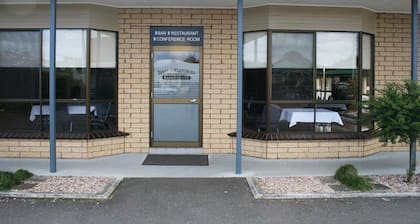 Seasonal South Motel & Function Centre