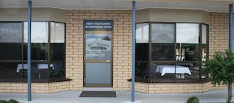 Seasonal South Motel & Function Centre