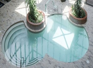 Piscine intérieure