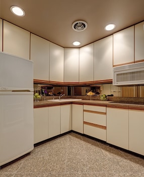 Presidential Suite, 1 King Bed | Premium bedding, minibar, in-room safe, desk at Hotel Elysee by Library Hotel Collection