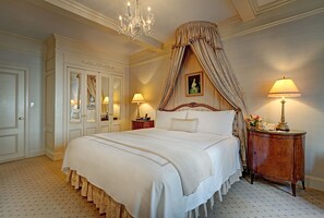 Suite presidencial, 1 llit de matrimoni gran | Roba de llit d'alta qualitat, minibar i caixa forta a l'habitació 