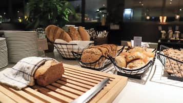 Petit déjeuner buffet compris tous les jours