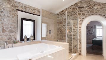 Elegance Room | Bathroom | Free toiletries, hair dryer, bathrobes, slippers