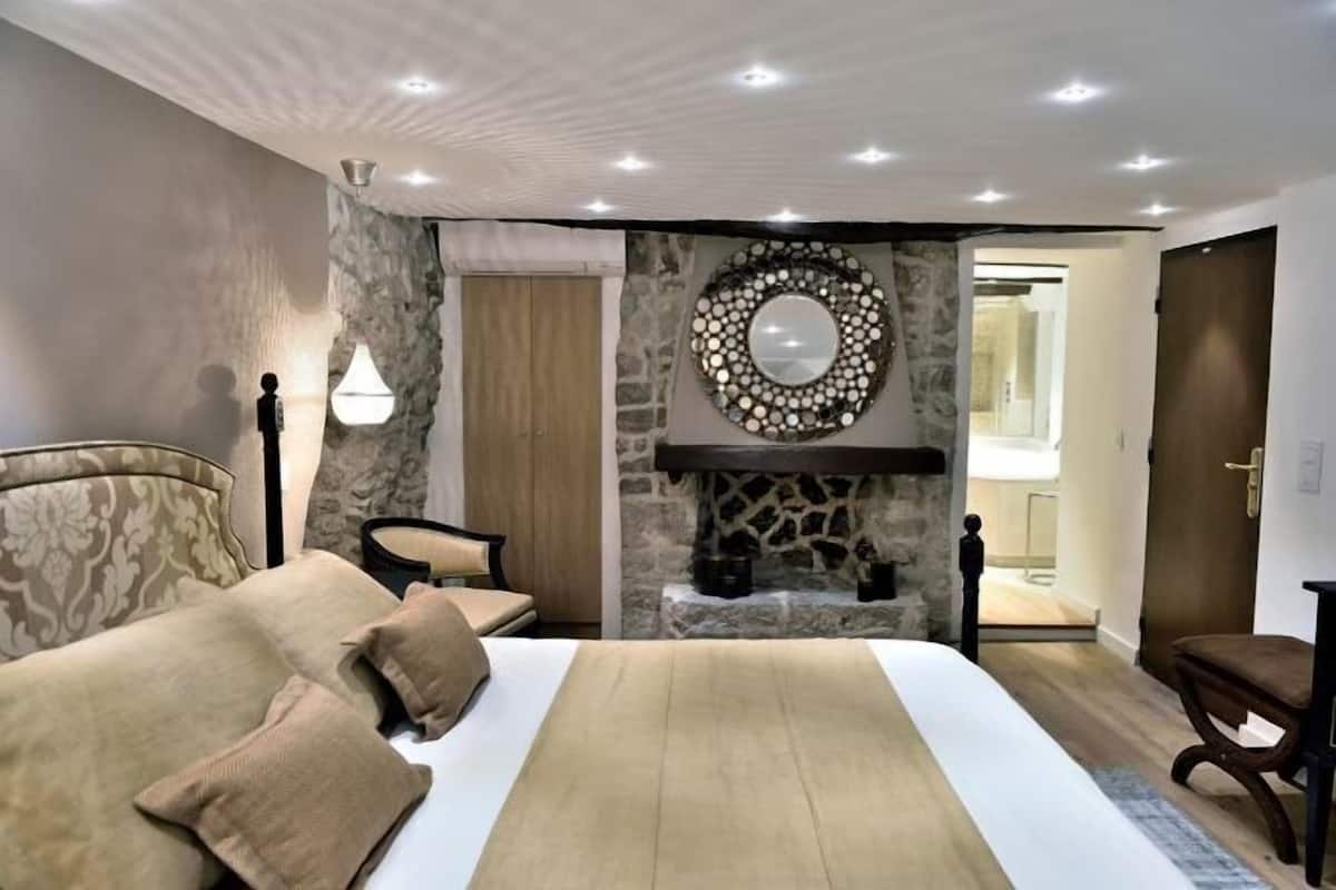 1 bedroom, minibar, in-room safe, individually furnished