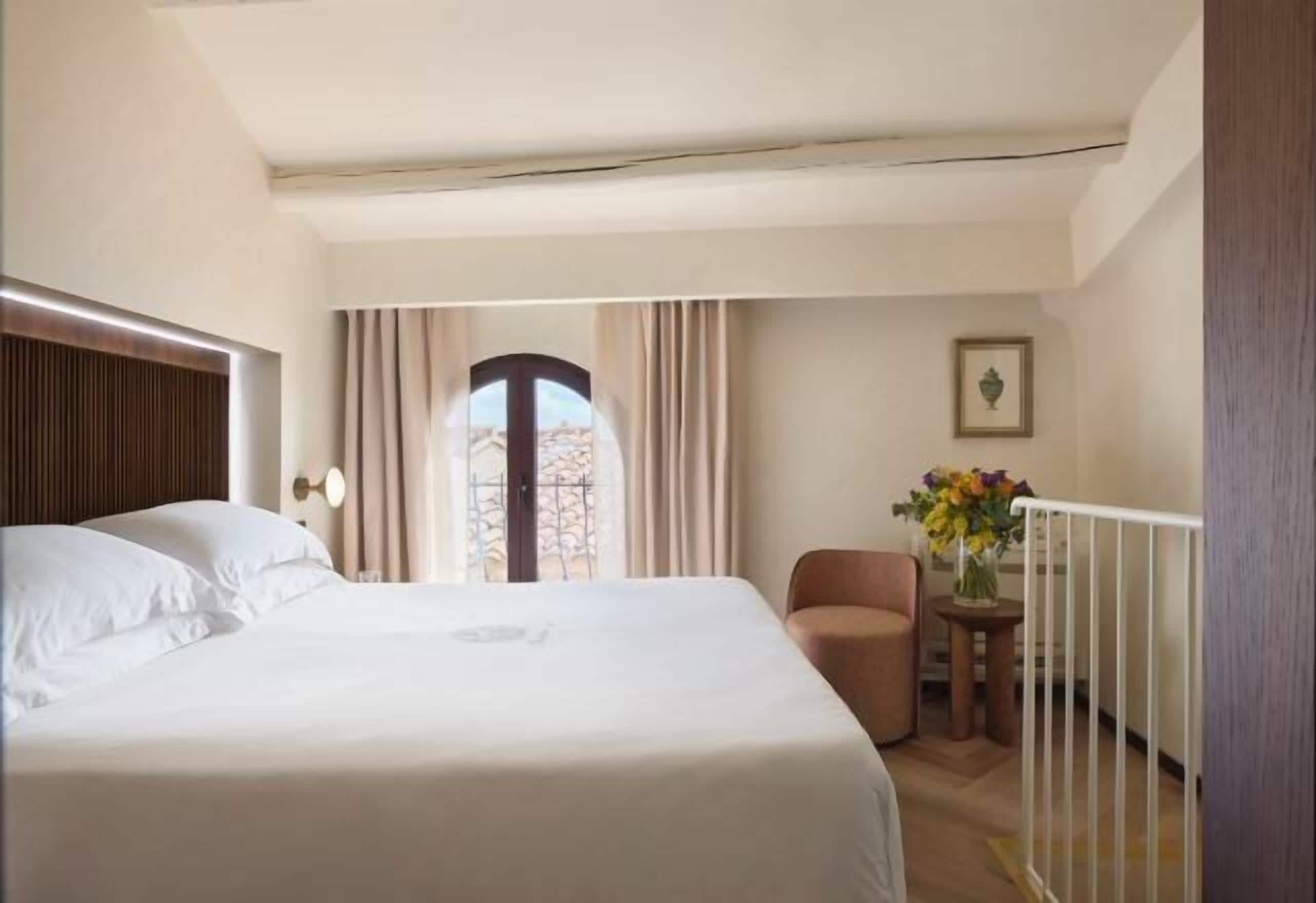 Minibar, in-room safe, individually furnished, blackout drapes