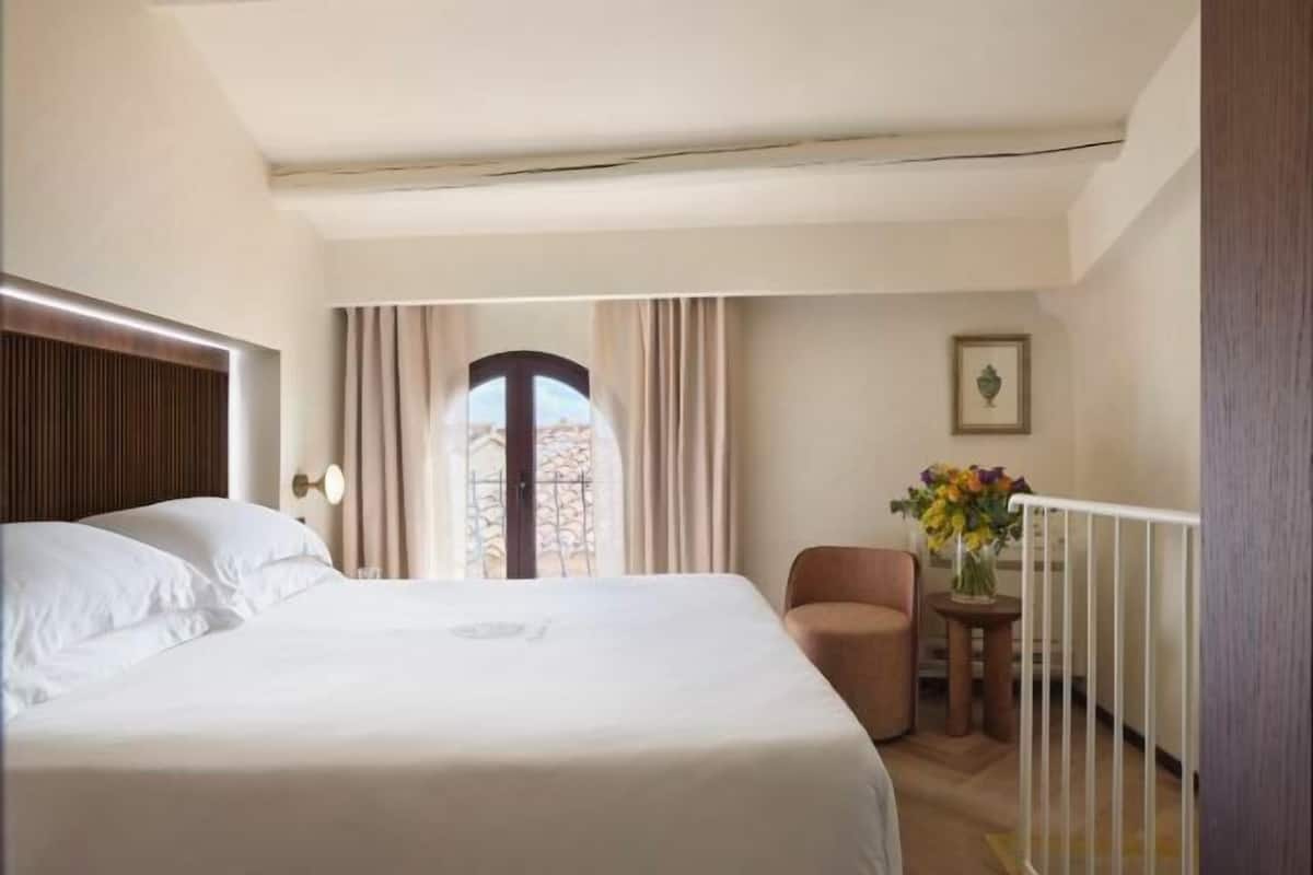 1 bedroom, minibar, in-room safe, individually furnished
