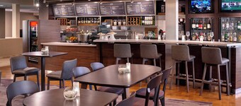 Courtyard by Marriott St. Louis Downtown West