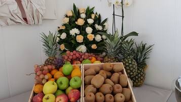 Daily buffet breakfast (EUR 9 per person)