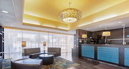 Best Western Plus Midwest Inn
