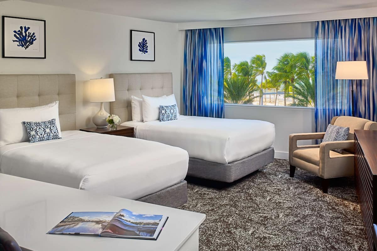 Egyptian cotton sheets, premium bedding, down comforters, pillowtop beds