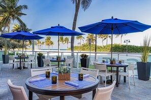 Breakfast, lunch, dinner served; Caribbean cuisine, pool views 
