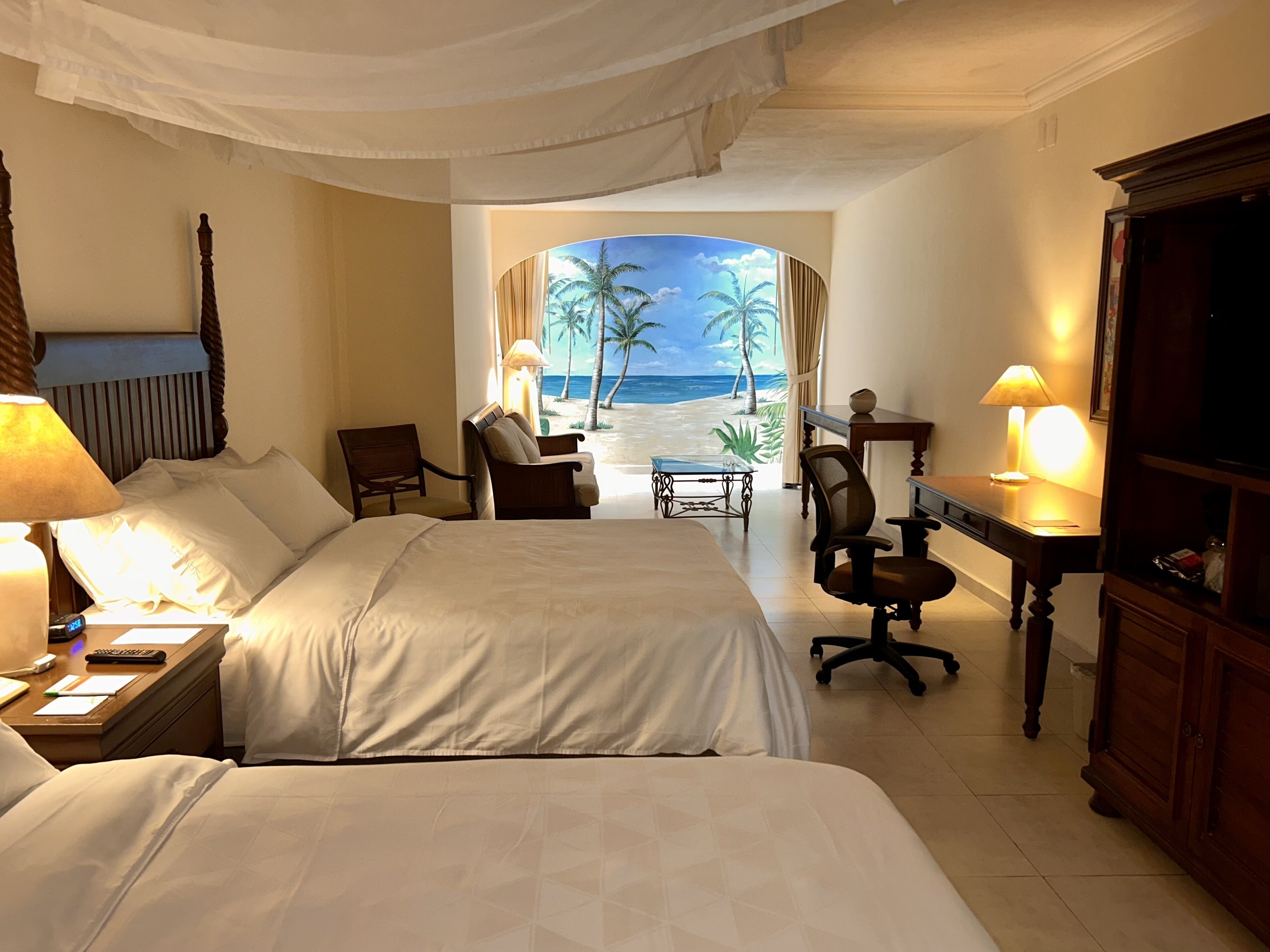 Phòng Suite, 2 giường đơn | Chăn bông, két bảo mật tại phòng, bàn 