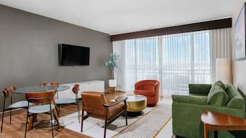 Suite, 1 King Bed, Non Smoking, Bay View (Point Loma) | Living area | 32-inch LCD TV with digital channels, TV
