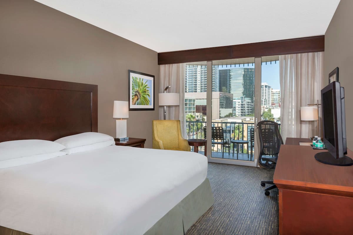 1 bedroom, premium bedding, in-room safe, desk
